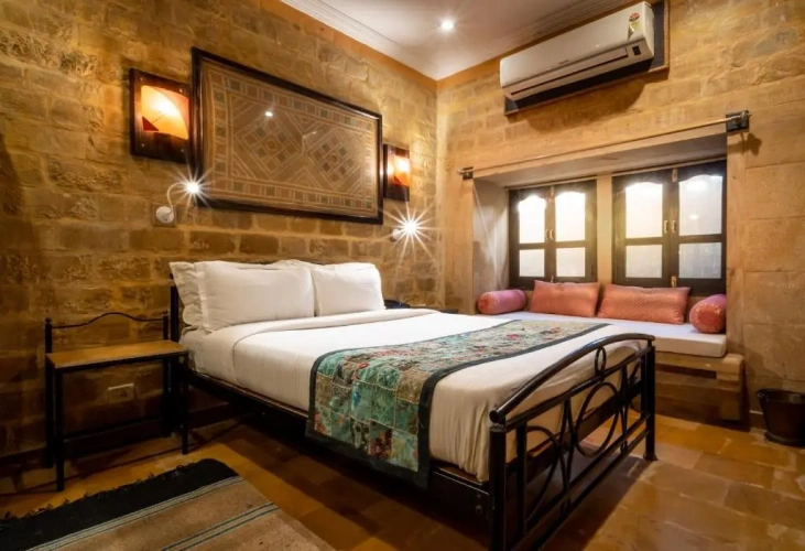 Standard Double room with balcony and with view
