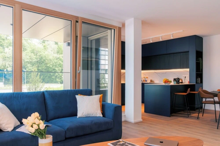 2 Bedrooms Luxury Apartment with balcony