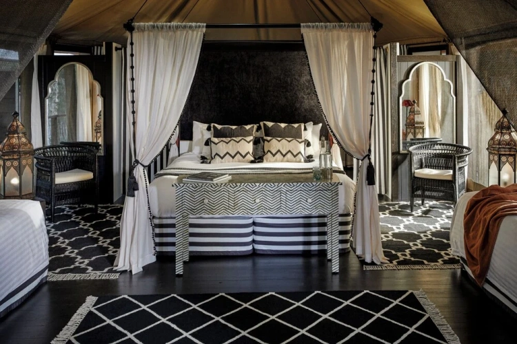 Tent with balcony