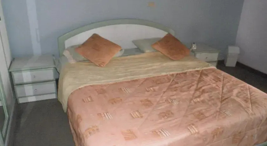 AlMayadine Hotel