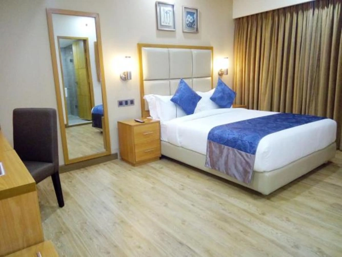 Deluxe Double room with city view