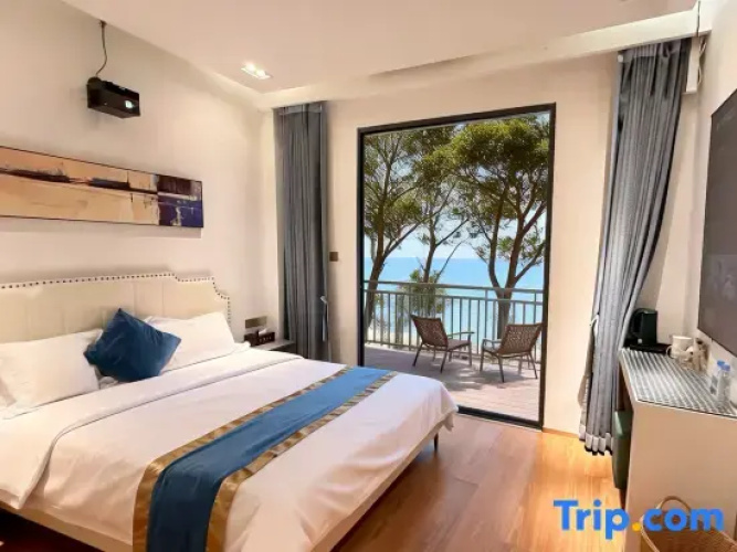 Standard Double room with balcony and with sea view