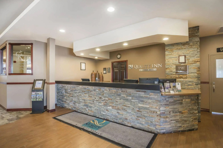 Quality Inn & Suites