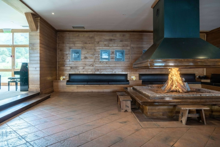 Cyan Del Glaciar Hotel