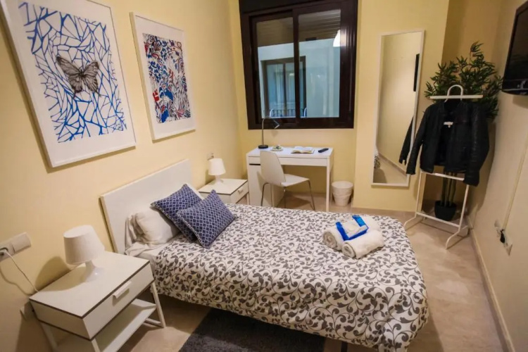 Carretería Center Apartments