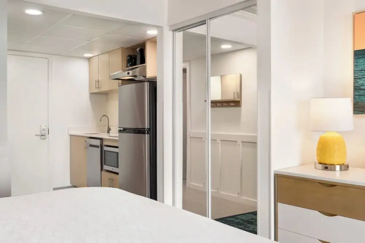 Quadruple Suite with city view
