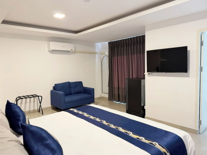1 Bedroom Comfort Double room with balcony and with city view