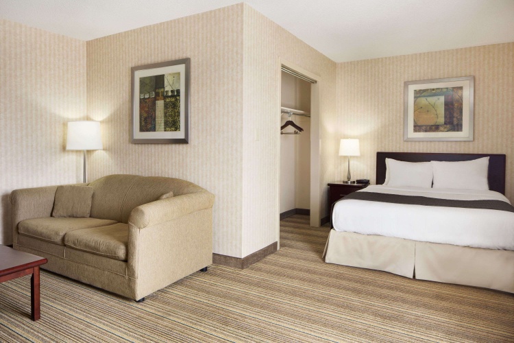 Days Inn by Wyndham Brantford photo 6