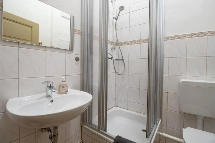 Double Basement Apartment
