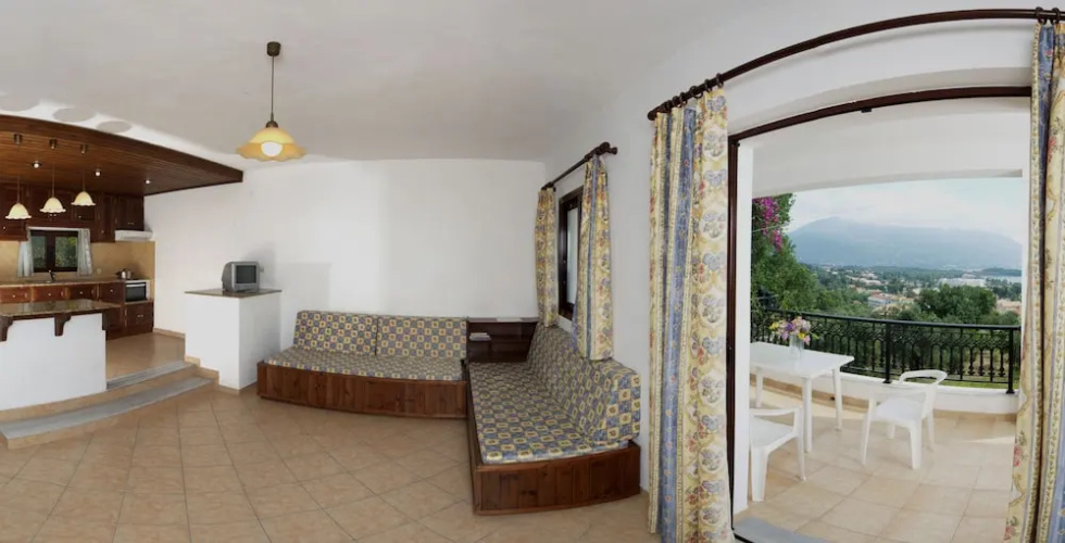 Marialice Apartments