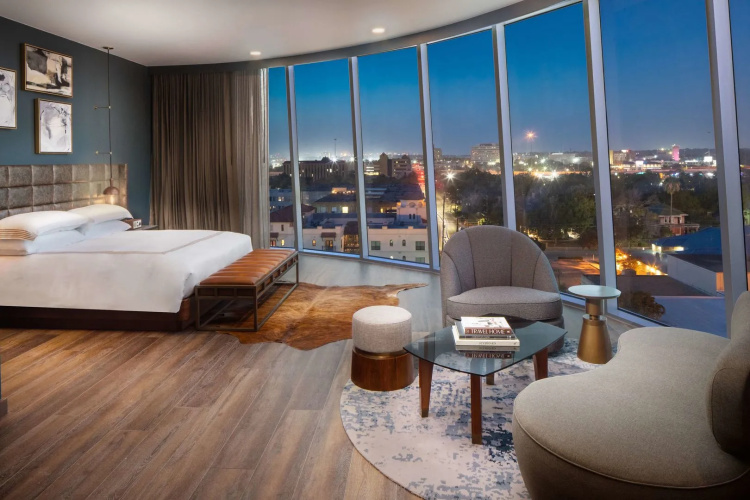 Thompson San Antonio - Riverwalk, by Hyatt