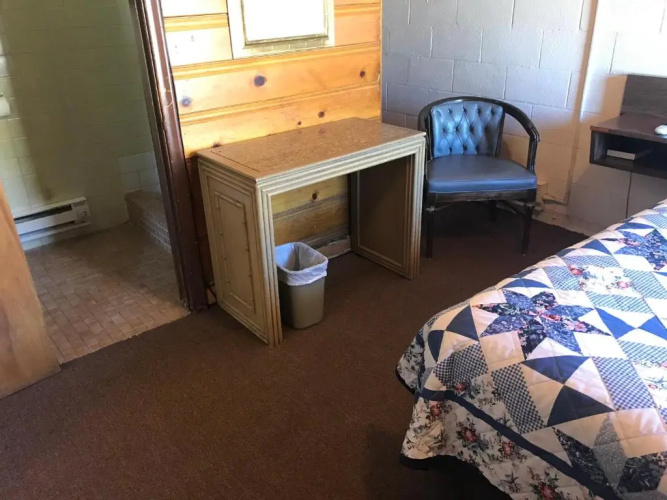 White Pine Motel
