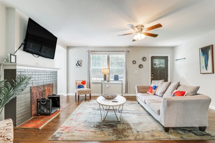 3 Bedrooms Cottage