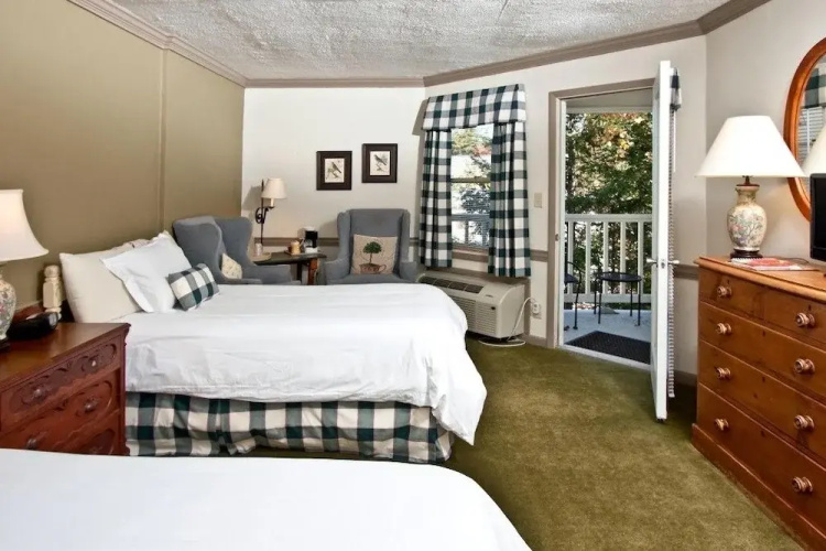 Highlands Inn