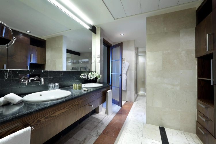 Eurostars Suites Mirasierra photo 9