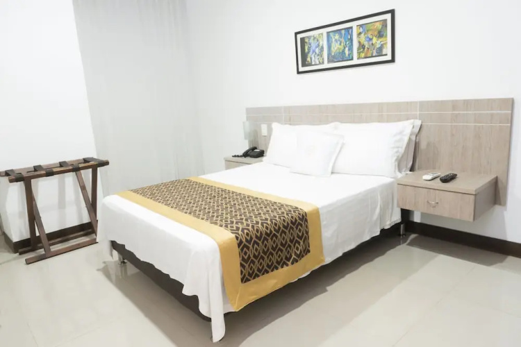 Hotel Cinco Monteria
