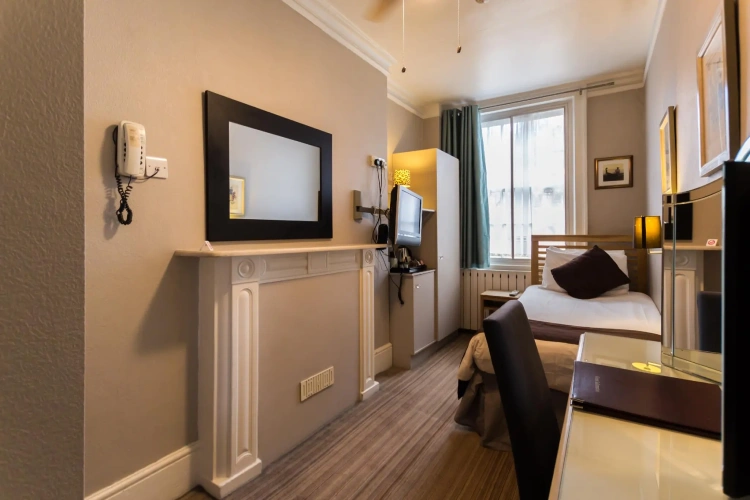 Standard Single room