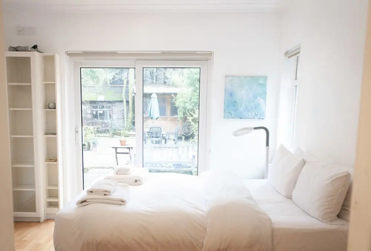 3 BR by Hampstead Heath W/terrace + Parking