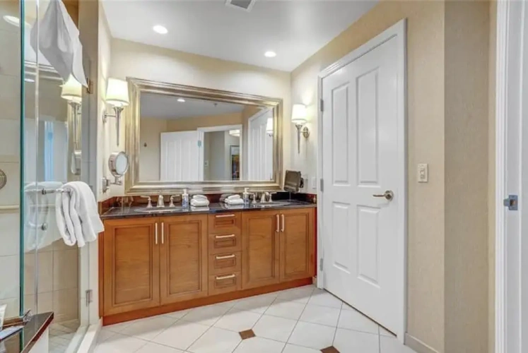 Classic Double Studio with balcony and with city view