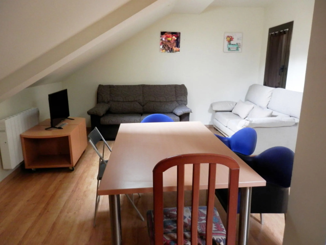 Apartamentos Pantebre 3000
