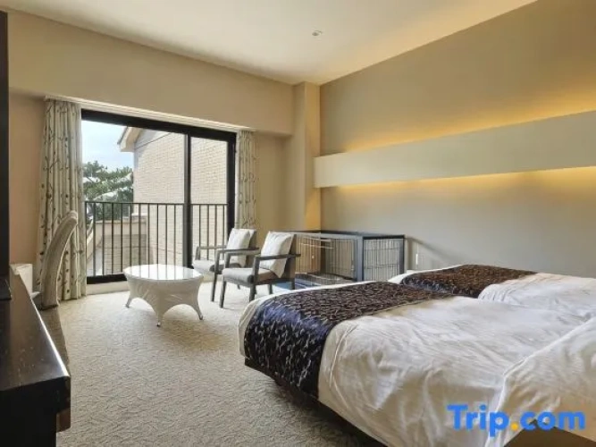 Standard Triple room with ocean view