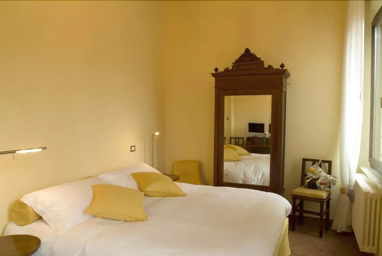Ada Bed and Breakfast