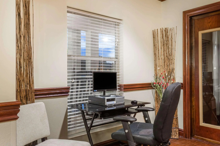 Wingate by Wyndham Savannah Gateway