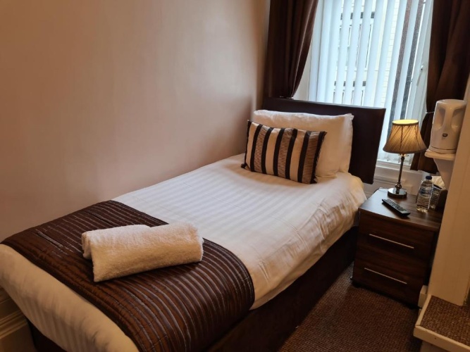 Standard Single room