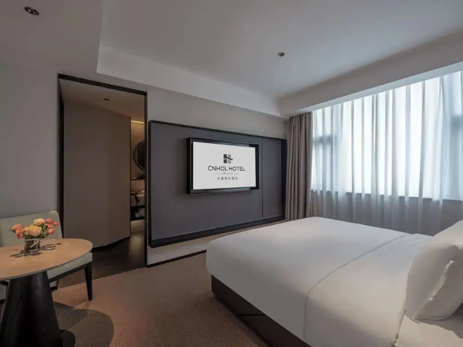 Cnhol Radient Hotel