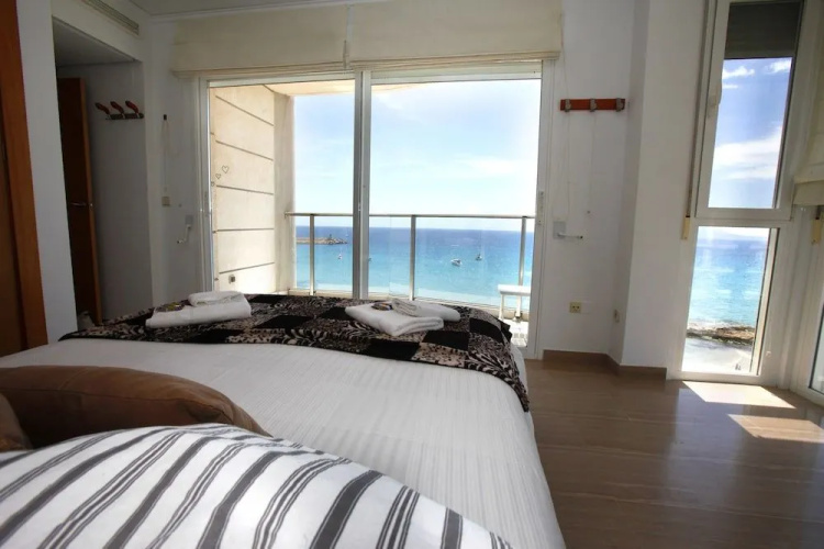 Exclusive Frontline Apt. in Luxury Residence