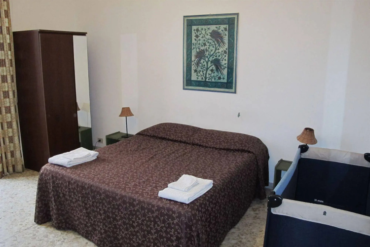 Little Italy Bed  Breakfast