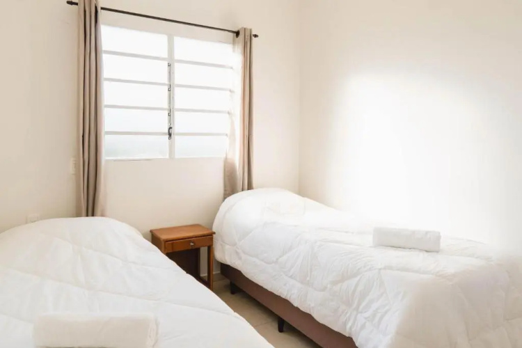 Sítio tranquilo a 2,7 km da praia do Rosa STG2085