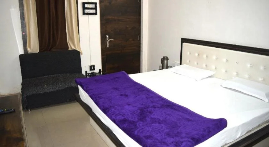 Hotel Gokul