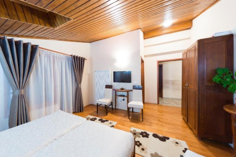 Standard Double room with view