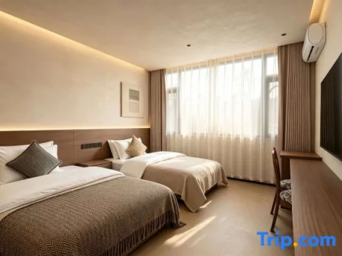 Standard Twin Family room