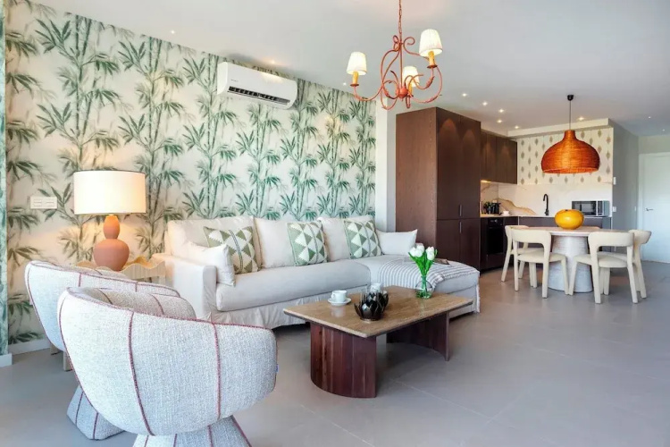 Amazing 3BD apt and Pool. Señorío de Aloha