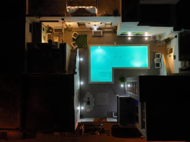 Deluxe Apartment