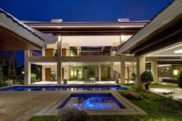 Jinghai Hotel & Resort