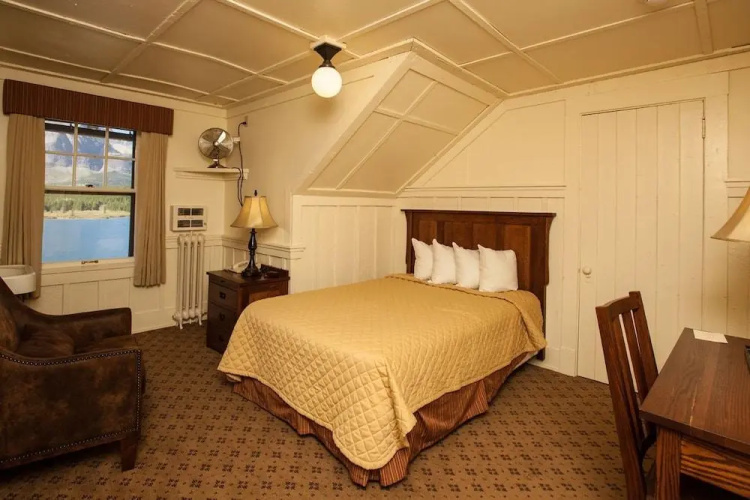 Many Glacier Hotel - Inside the Park