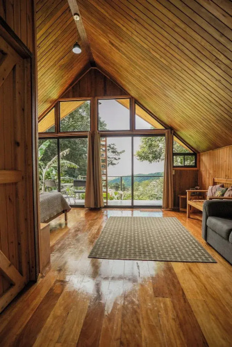 Tityra Lodge
