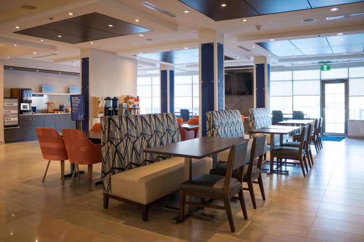 Holiday Inn Express & Suites Kingston Central photo 37