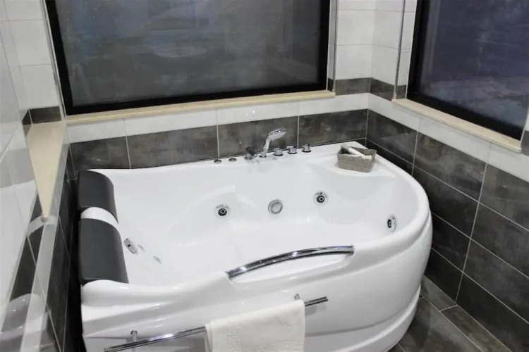 Luander Hotel