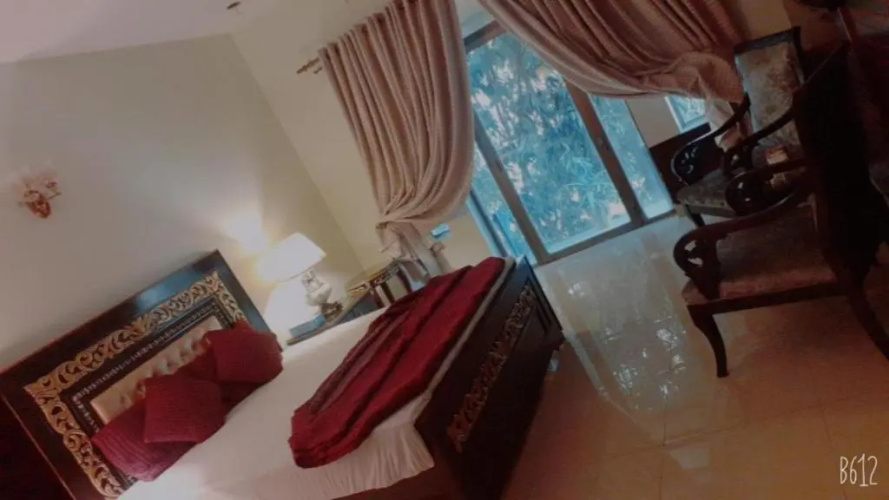 Hotel Versa Apartment and lodges gulberg3 Lahore