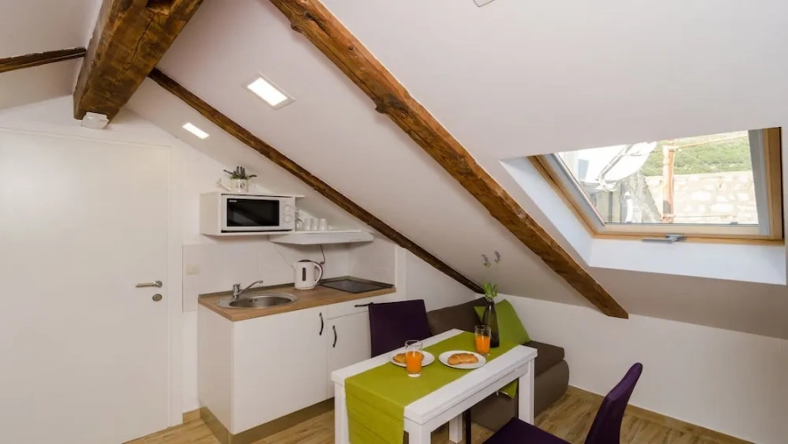 Comfort Double Basement Studio