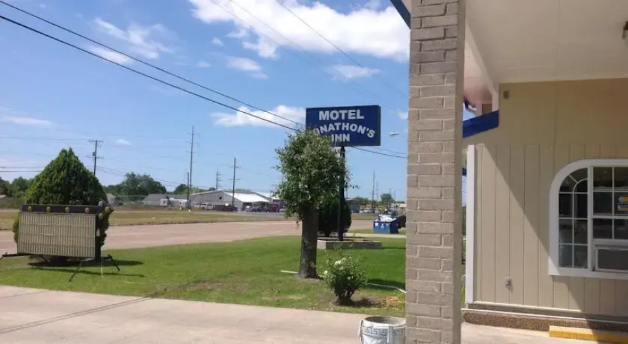 Jonathan's Inn