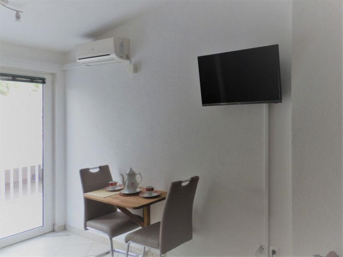 Apartments "ruza" Baska Voda