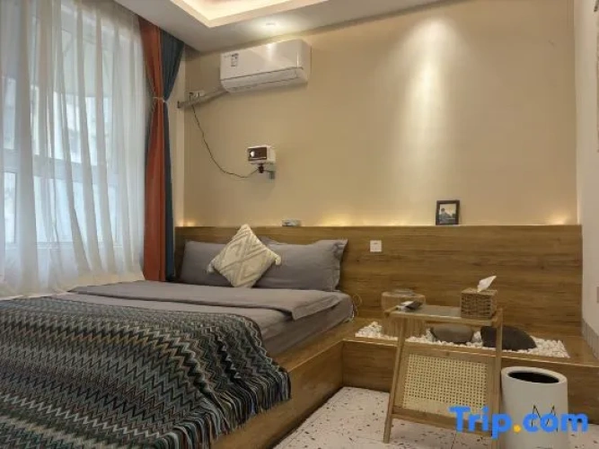 Standard Sextuple room
