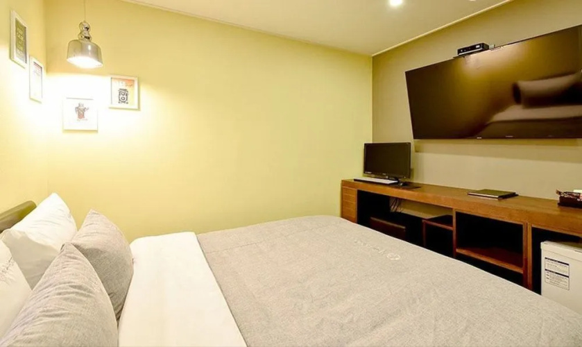 Haru Hotel