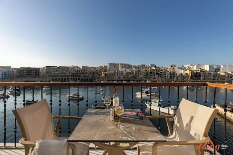Deluxe Family room with balcony and with sea view