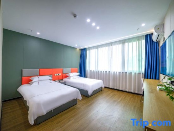 Premium Twin room